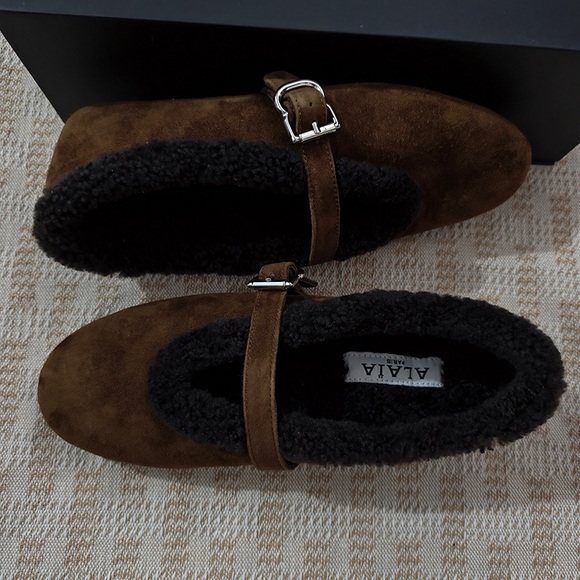 Alaïa Brown Lambswool Mary Jane Shoes - Picture 5 of 7